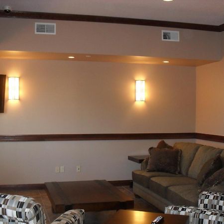 Bell'S Extended Stay And Suites Saint Robert Exterior photo